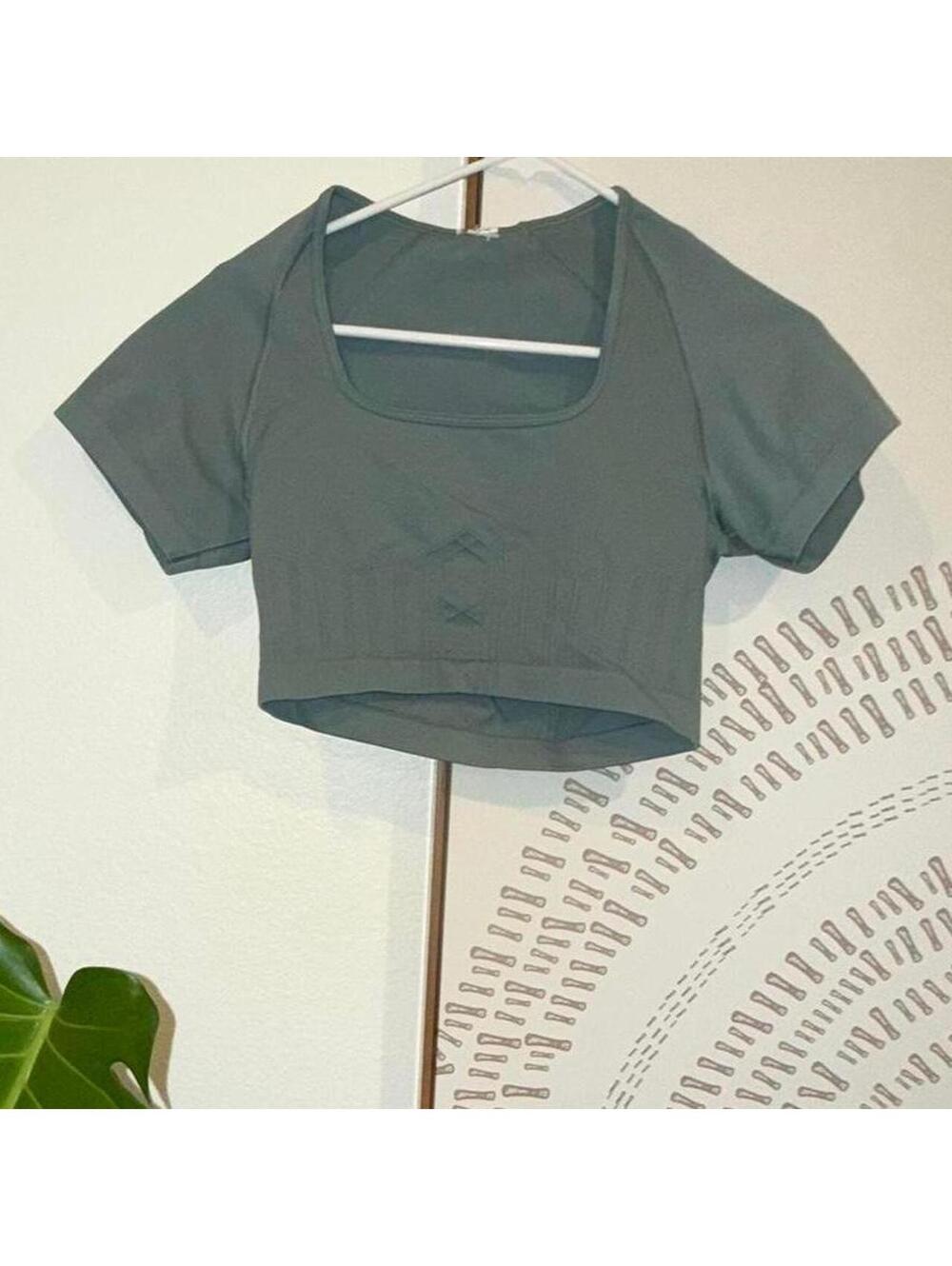 Gymshark women’s crop corset top blue size large (I cut the tag off sorry!)